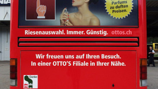 Vollverklebung öffentlicher Bus Otto's