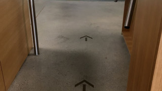 Bodenmarkierung schabloniert und gemalt Campus Sursee