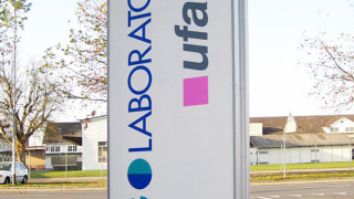Leuchtpylone beidseitig wirkend ufamed