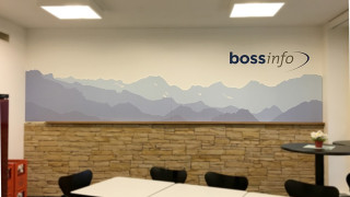 Rückwandgestaltung bossinfo